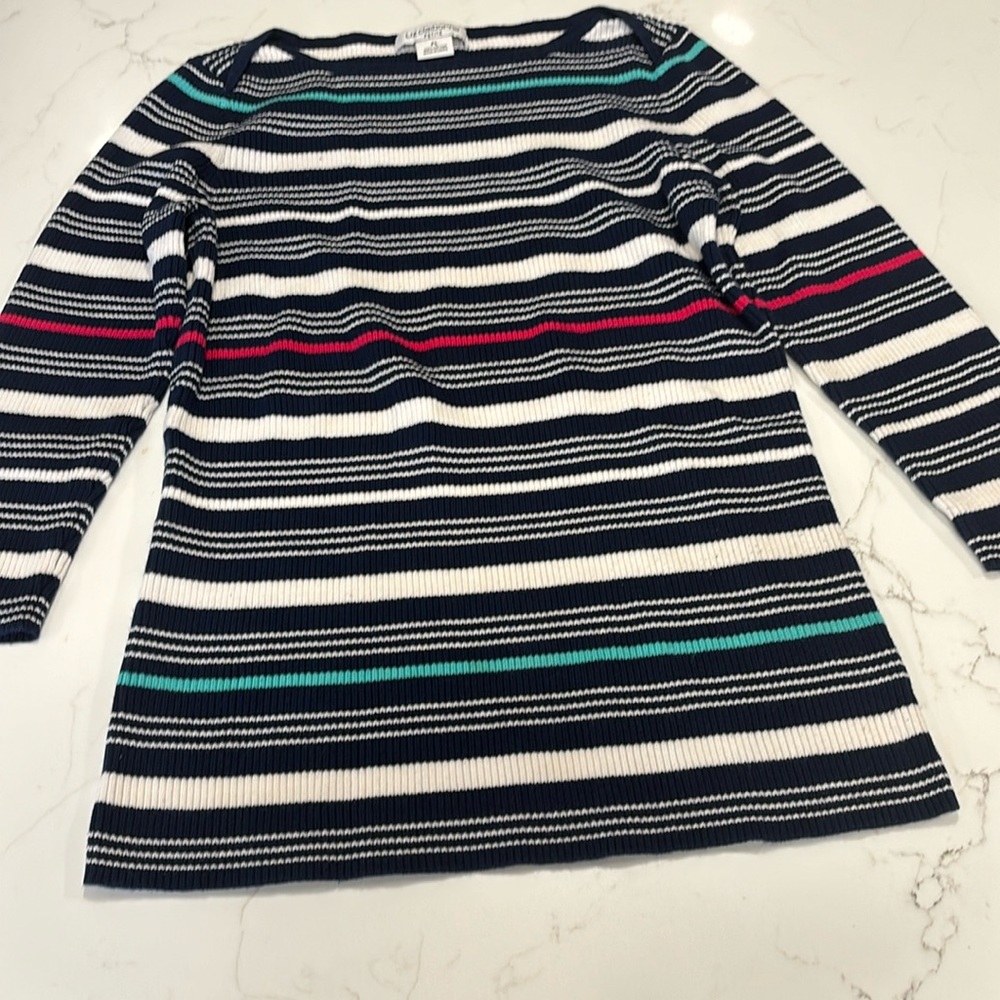 Liz Claiborne woman’s sweater